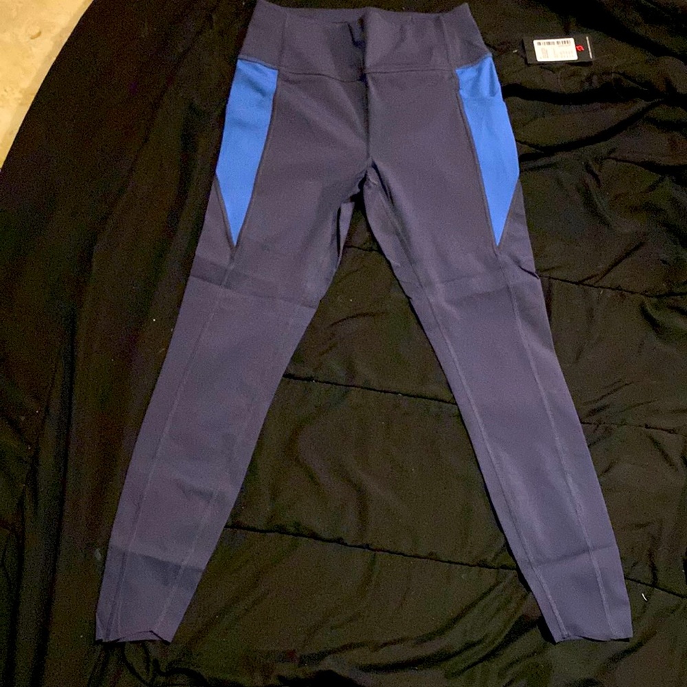 SU221 Peloton Essential Tulip Hem Leggings